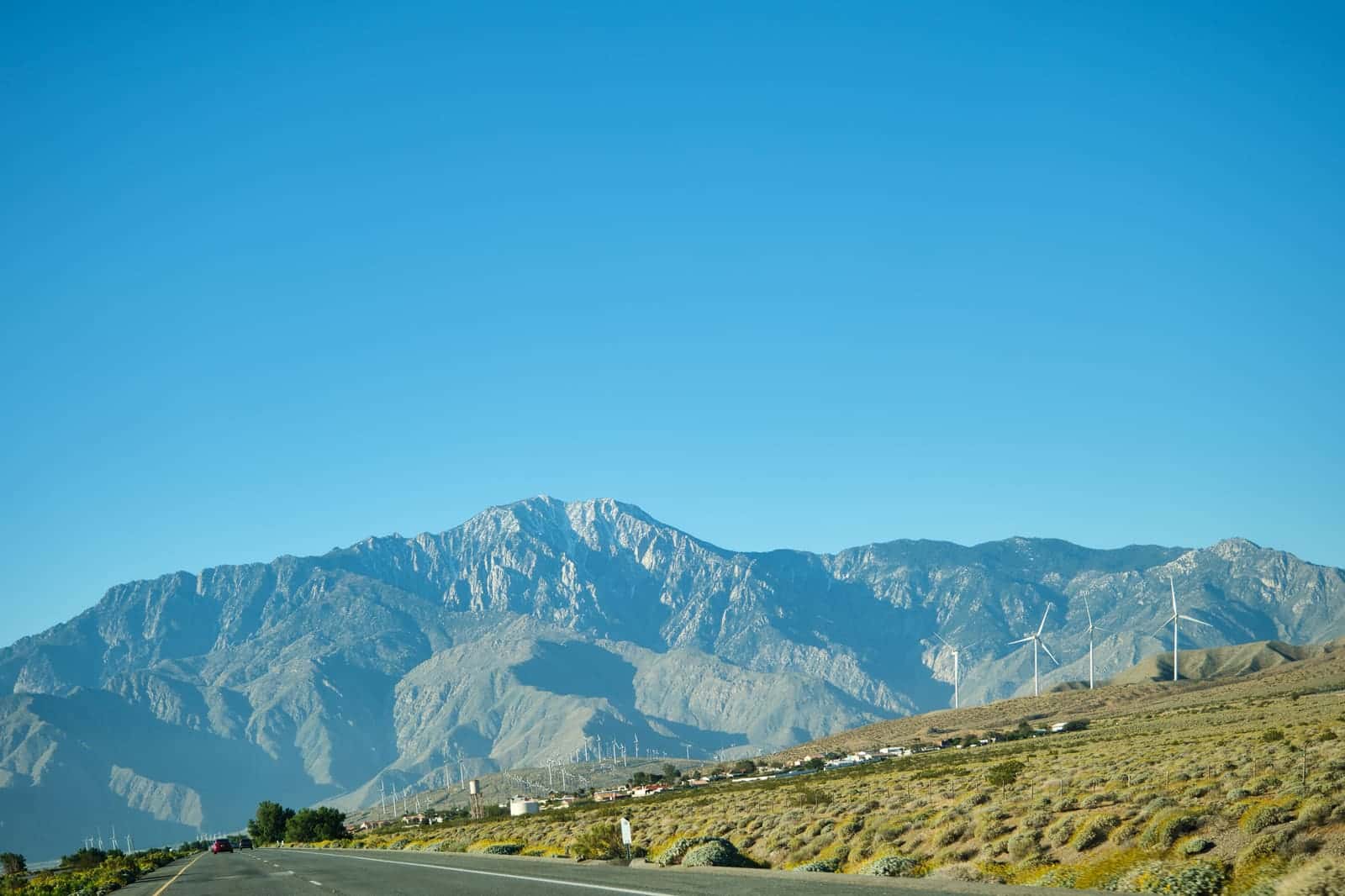 Residential Electrician in Desert Hot Springs - photo 1