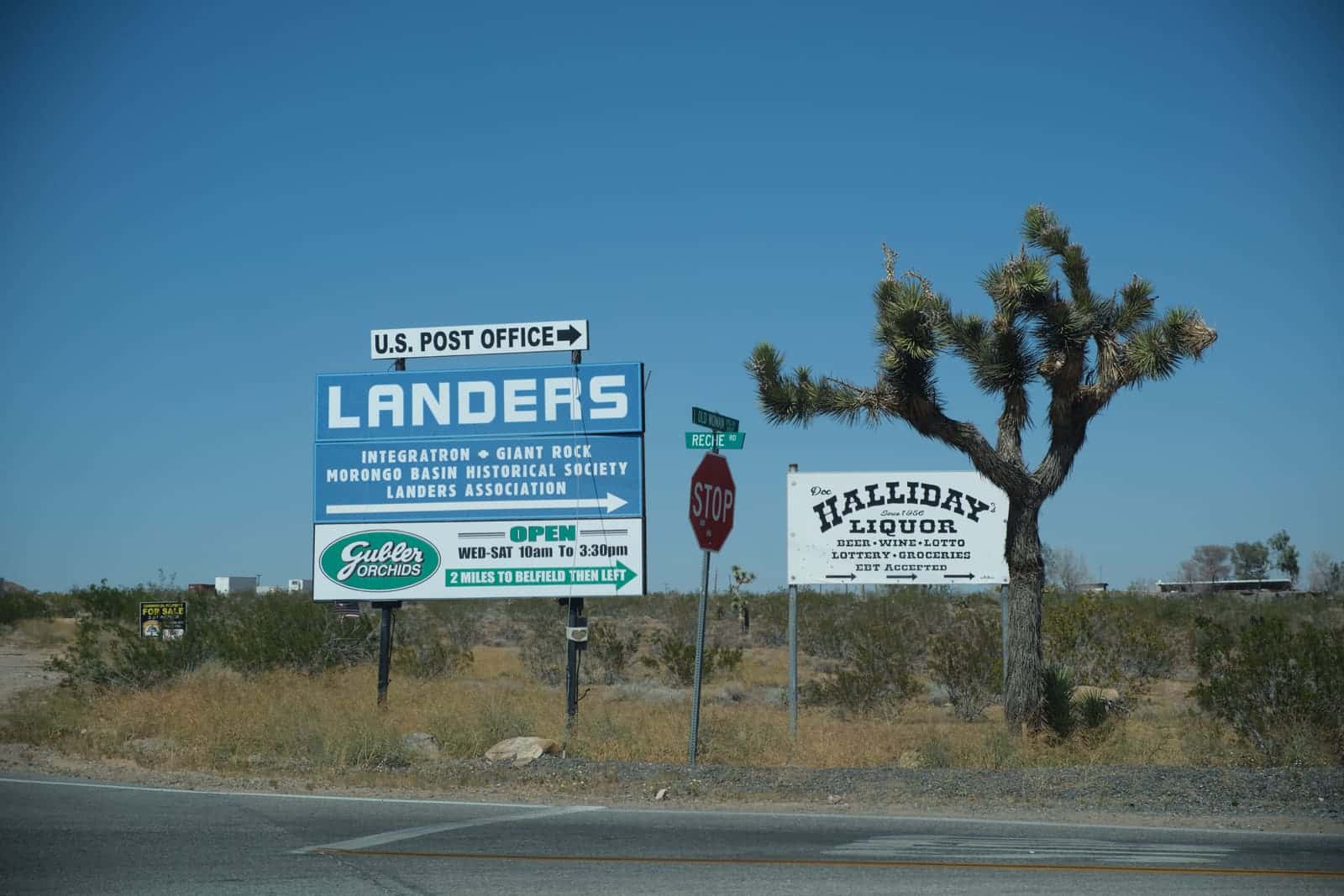 Residential Electrician in Landers - photo 1