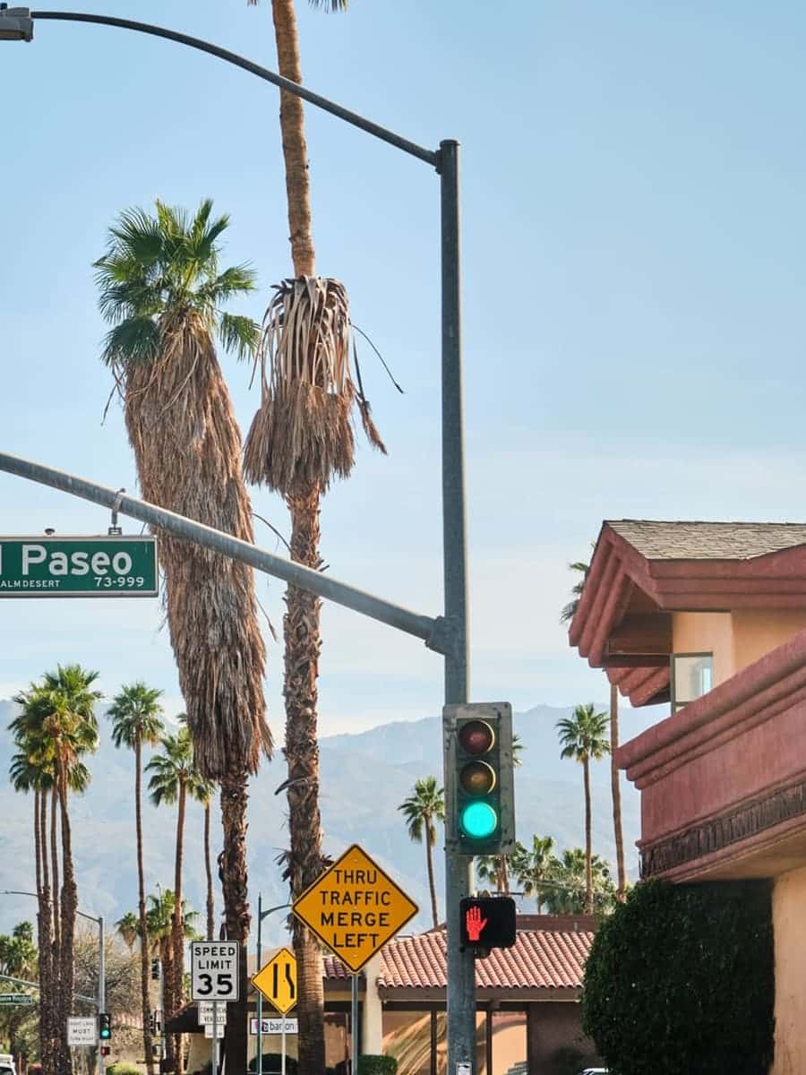 Electrical service in PALM DESERT